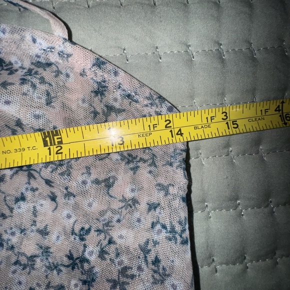 Reformation Kynlee sheer knit mesh floral Ruched Camisole top. Size Small - Picture 8 of 13